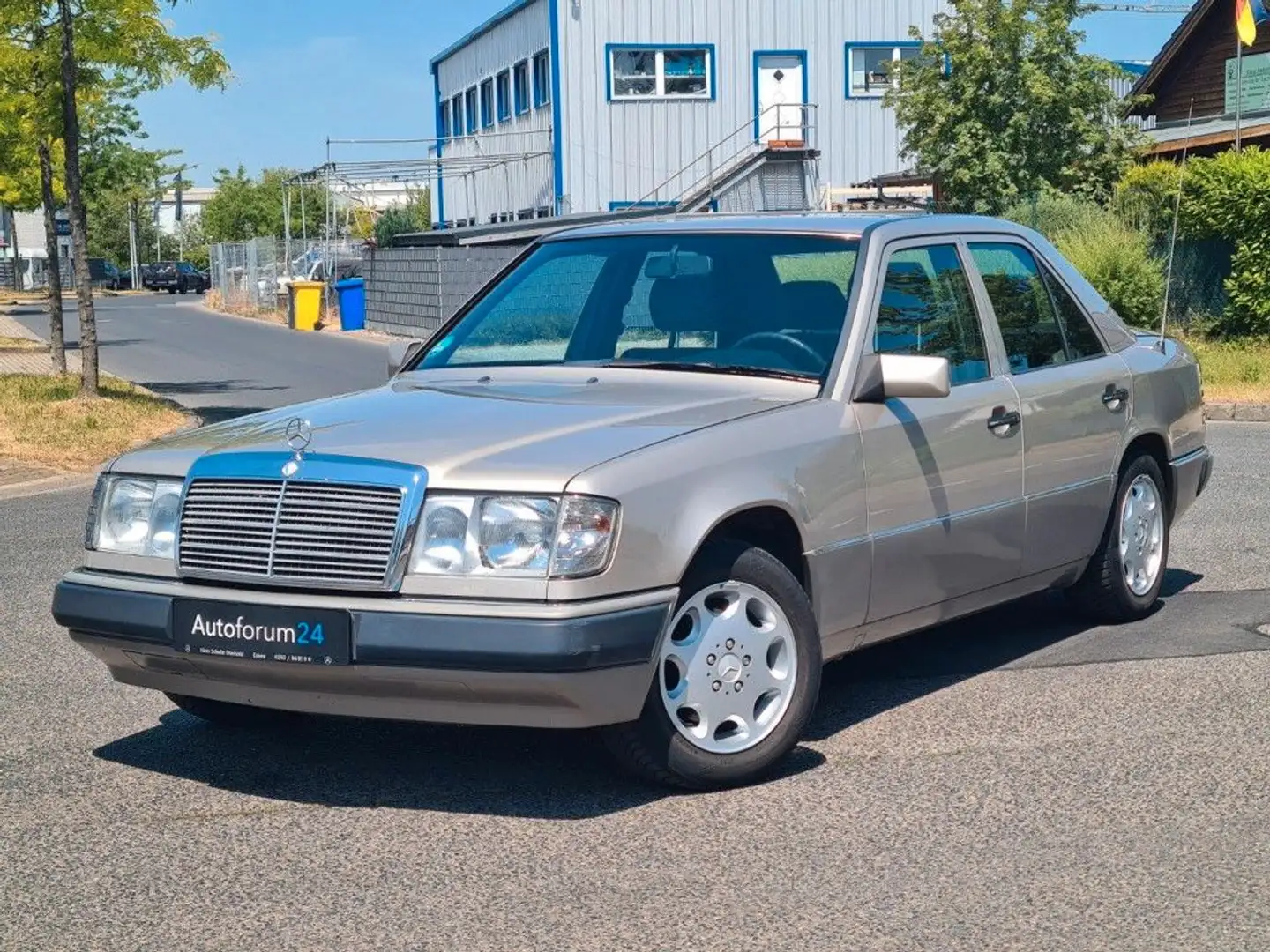 Mercedes-Benz E 200 *Schiebedach* Gri - 1