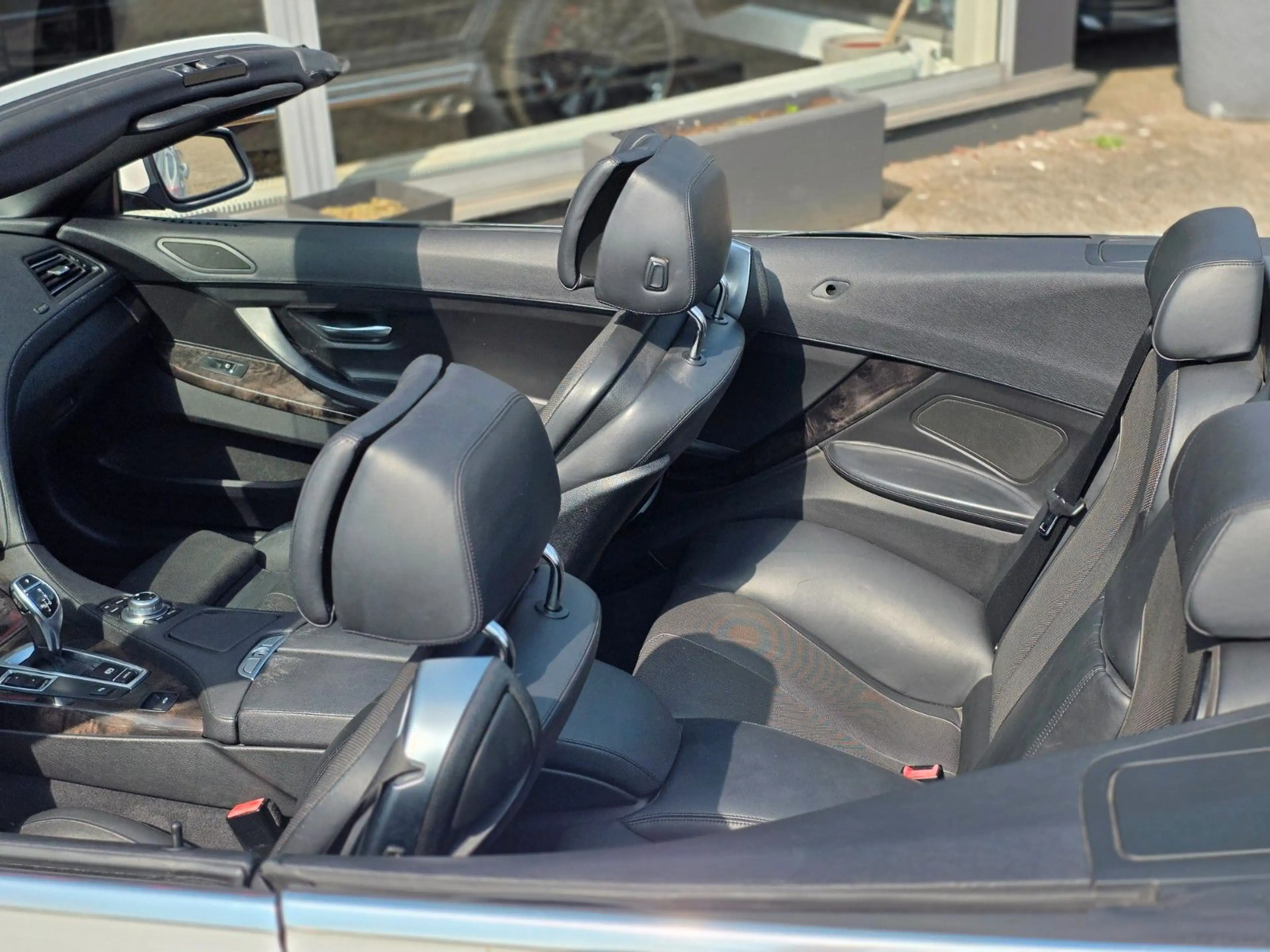 BMW 650 i Cabrio — photo 18
