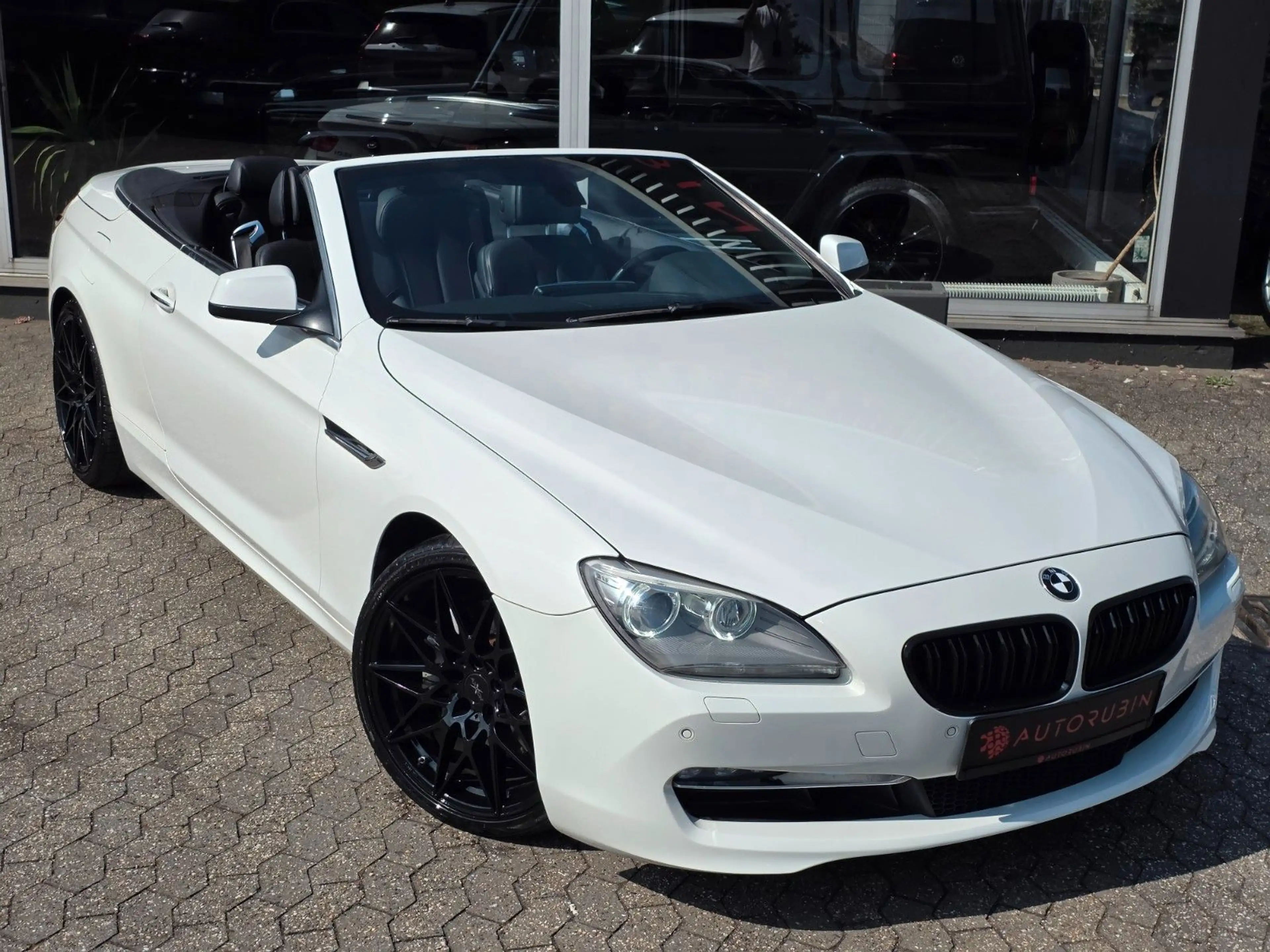 BMW 650 i Cabrio — photo 2