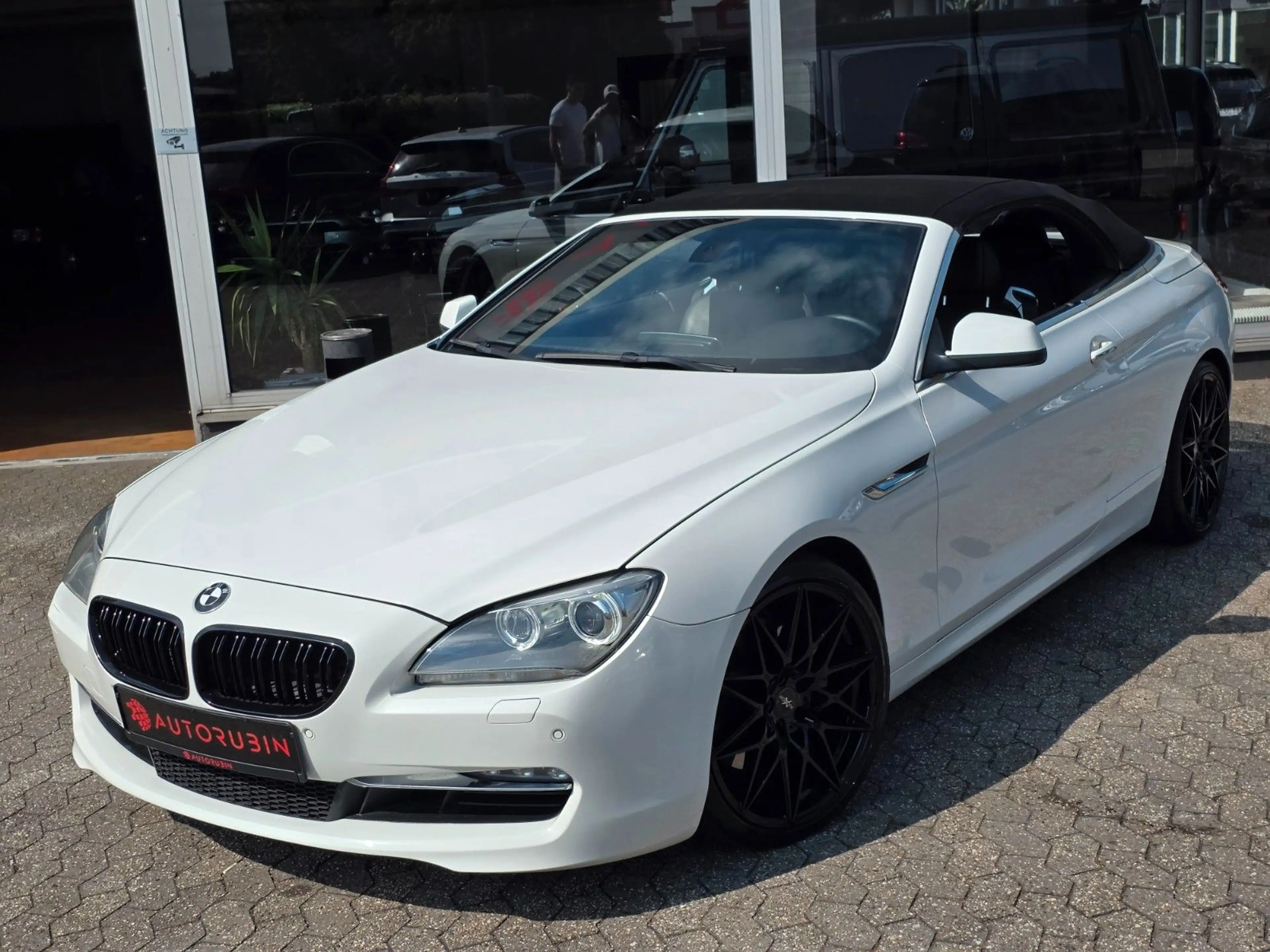 BMW 650 i Cabrio — photo 15
