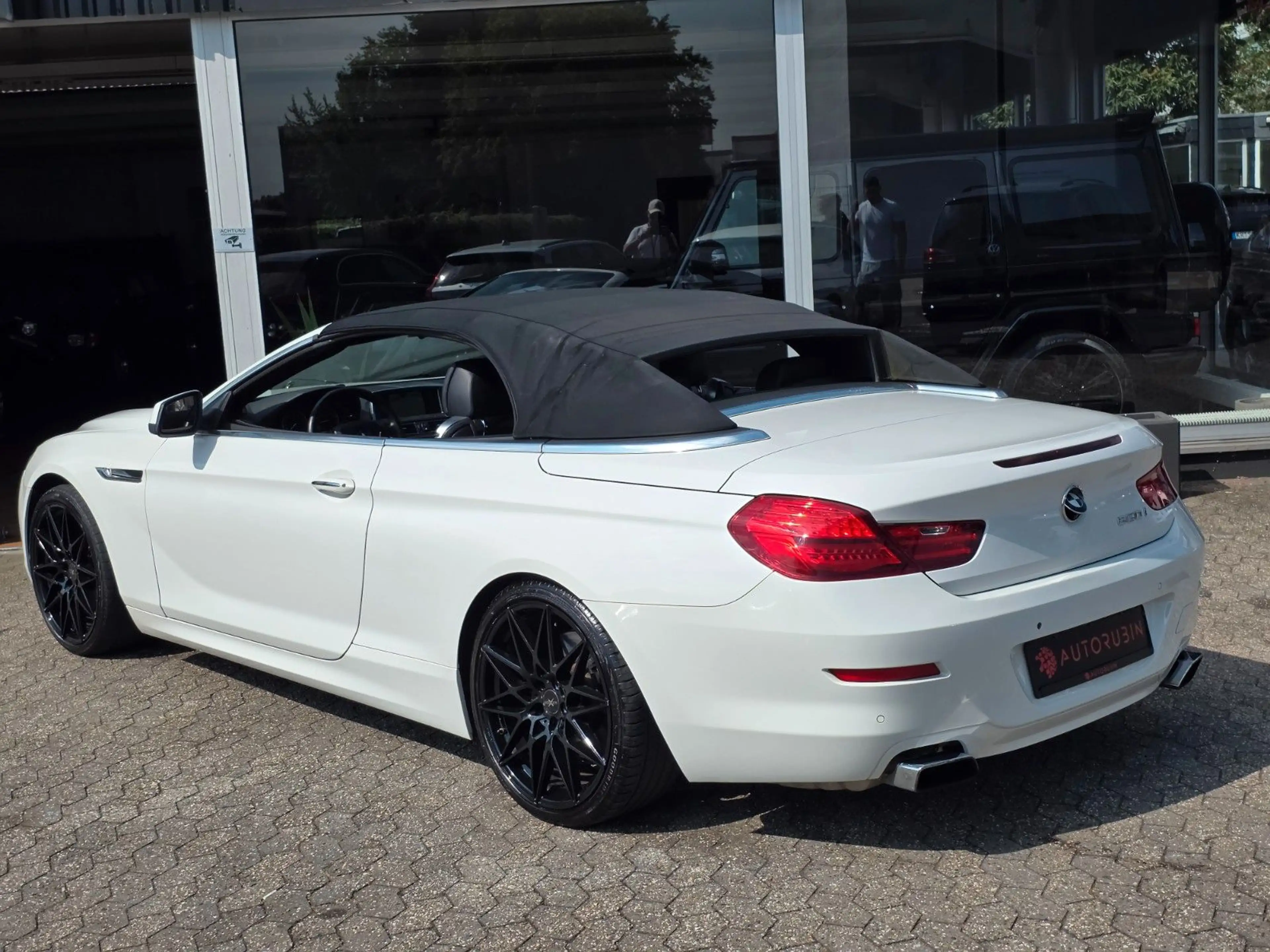 BMW 650 i Cabrio — photo 8