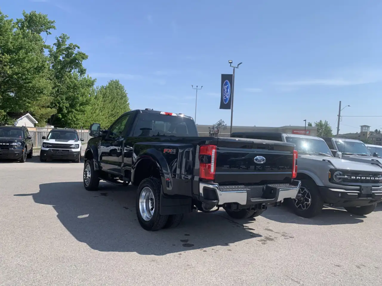 Ford F-450 Super Duty снимка Ford F-450 Super Duty