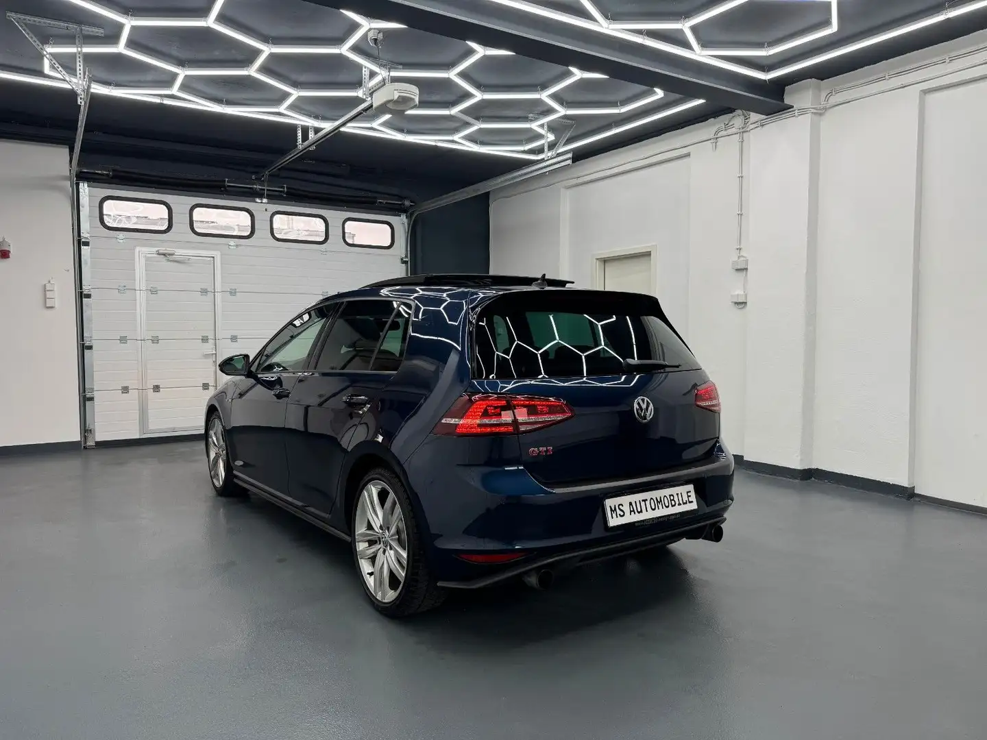 Volkswagen Golf GTI Performance BMT *PANORAMA*NAVI*AHK Blau - 2