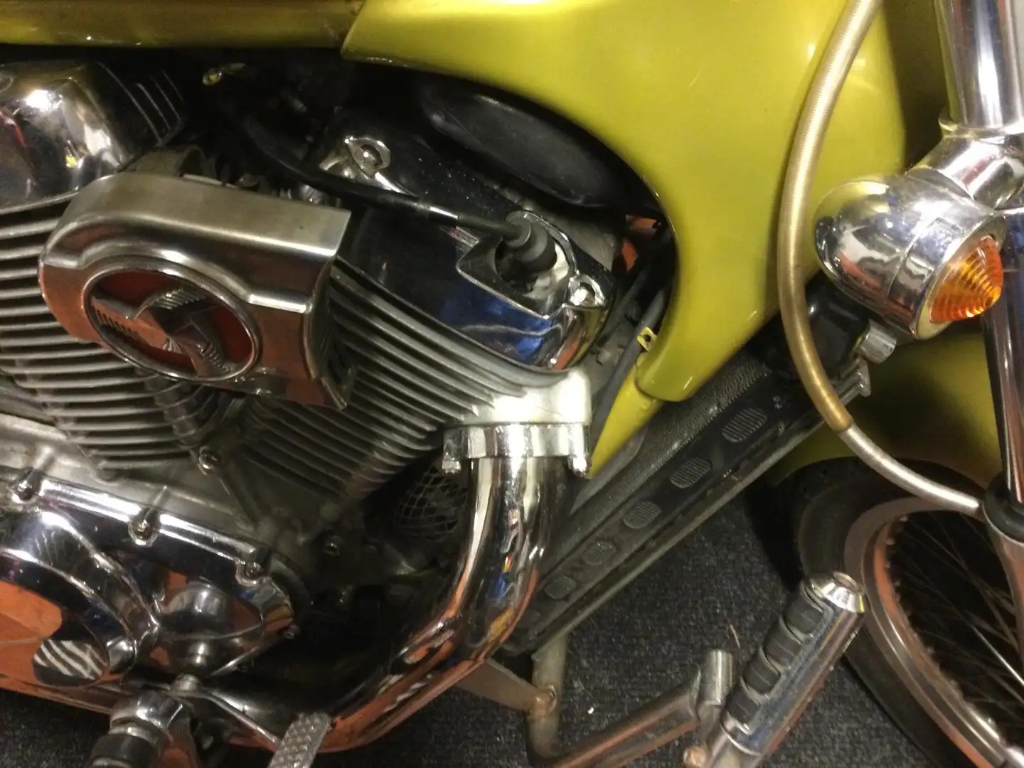 Suzuki VS 700 - 2