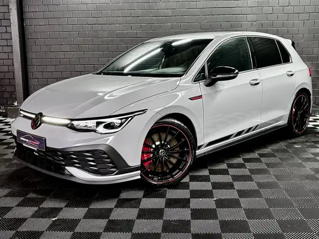 Volkswagen Golf GTI Clubsport 2.0 TSI 300CV DSG7 *Akrapovič* *Pack GTI