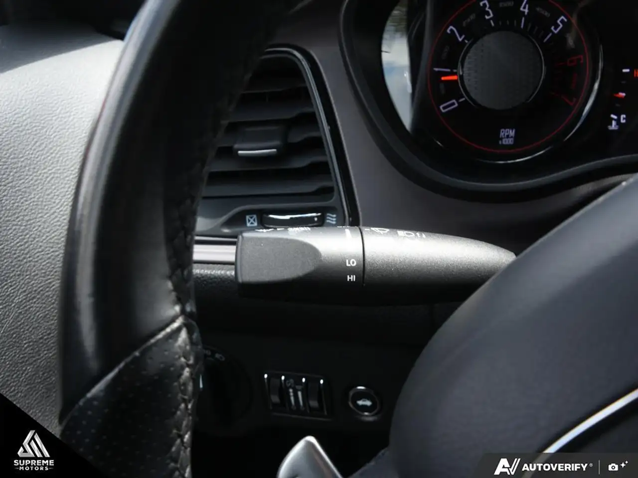 Dodge Challenger photo Dodge Challenger