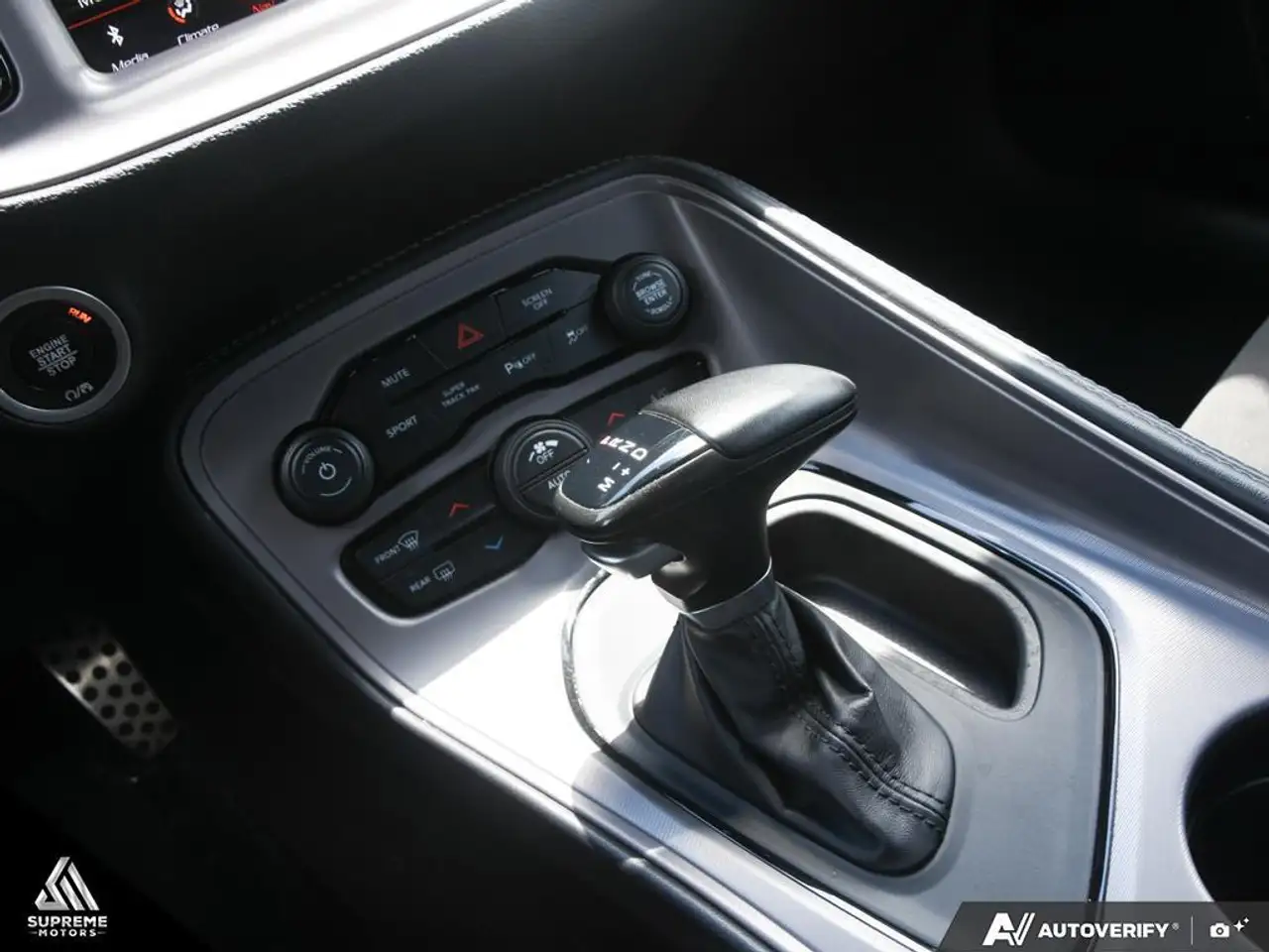 Dodge Challenger photo Dodge Challenger