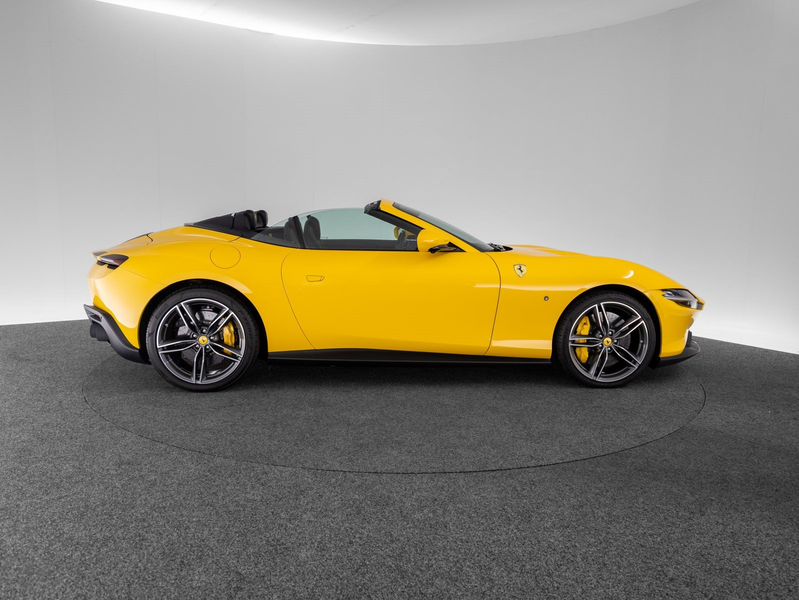 Ferrari Roma Spider FERRARI SINGEN — photo 6