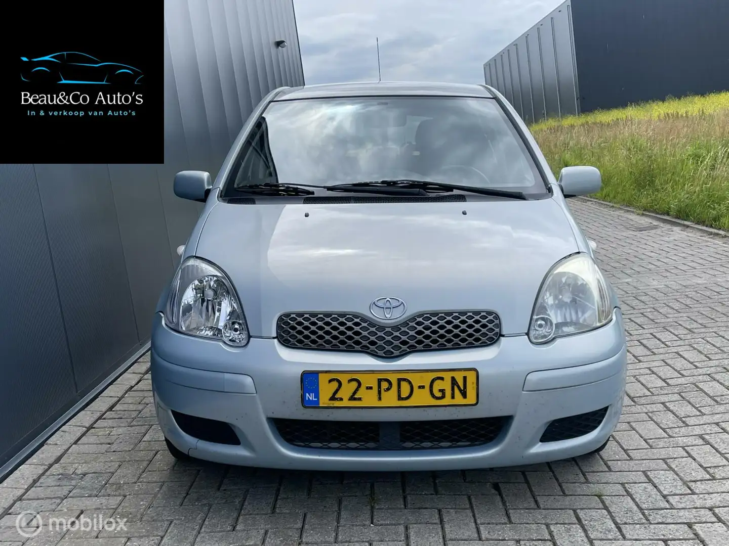Toyota Yaris 1.3 VVT | Nap | Airco | Betrouwbaar! Blauw - 2