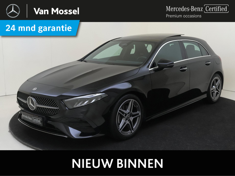 Mercedes-Benz A 180 AMG Line Panoramadak / Keyless Entry / Parkeercame