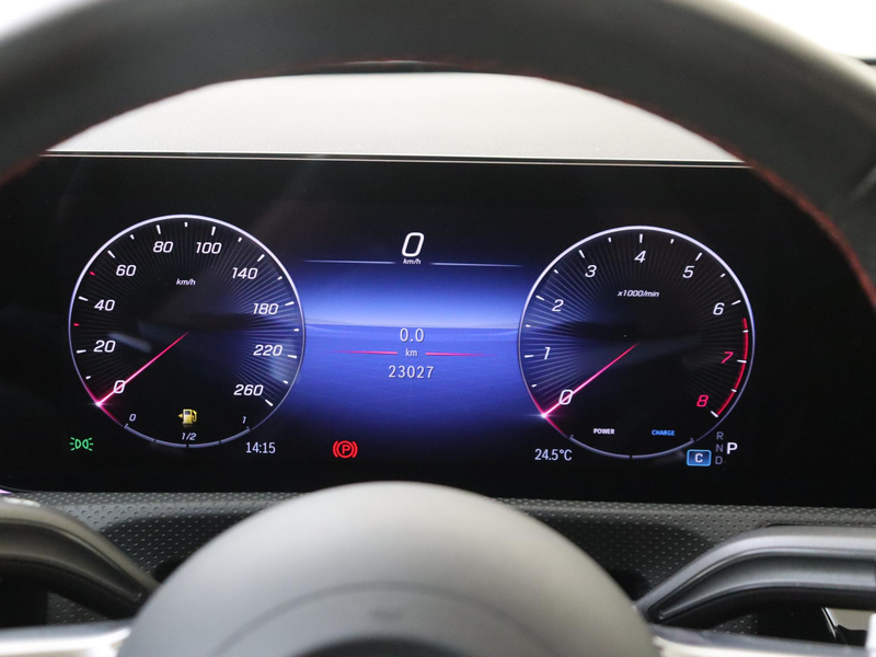 Mercedes-Benz A 180 AMG Line Panoramadak / Keyless Entry / Parkeercame — photo 12