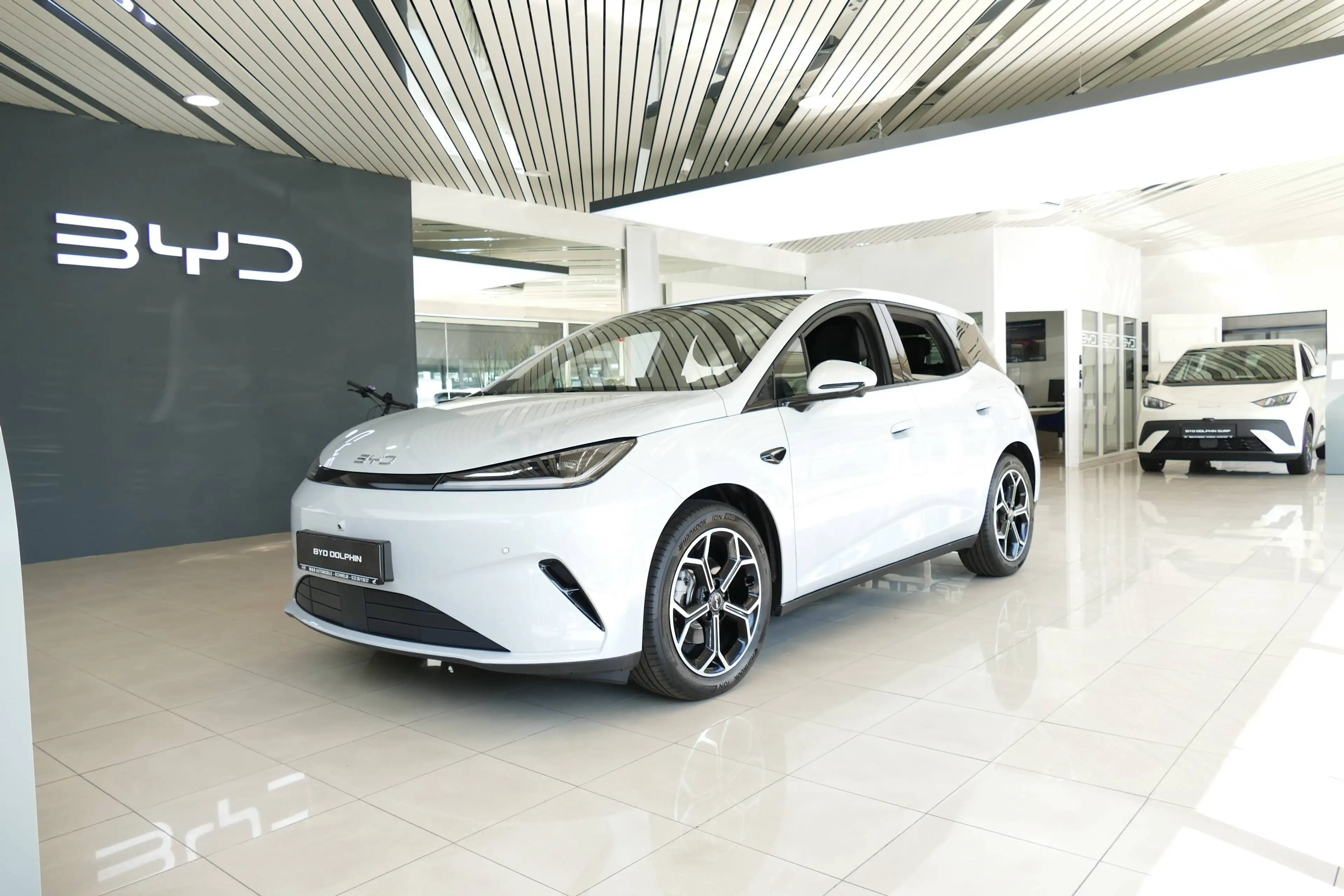 BYD Dolphin G 1.5 PHEV DM-i 156 KW Comfort °Vorführwagen° — photo 7