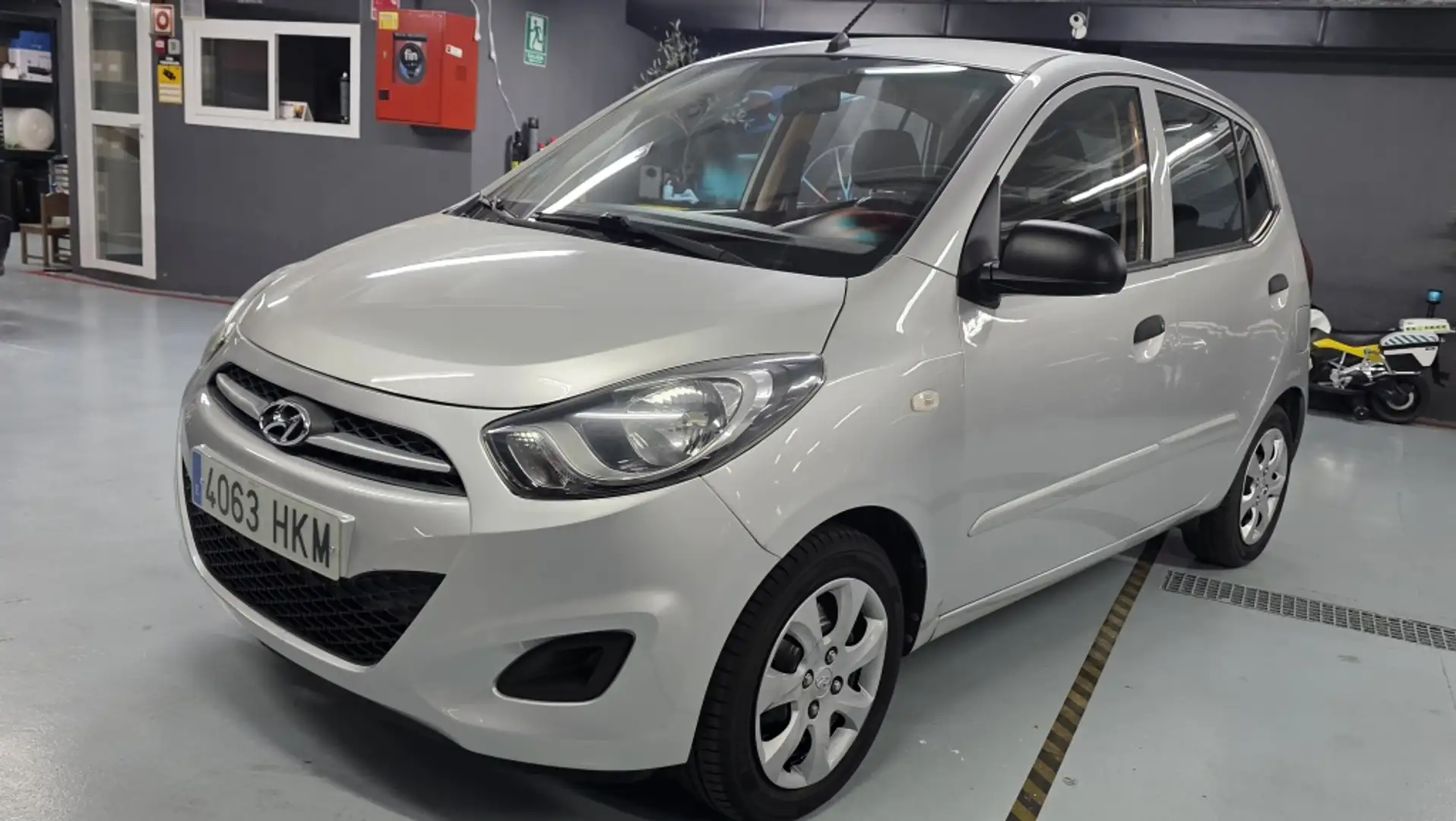 Hyundai i10 1.2 Comfort Aut. - 1