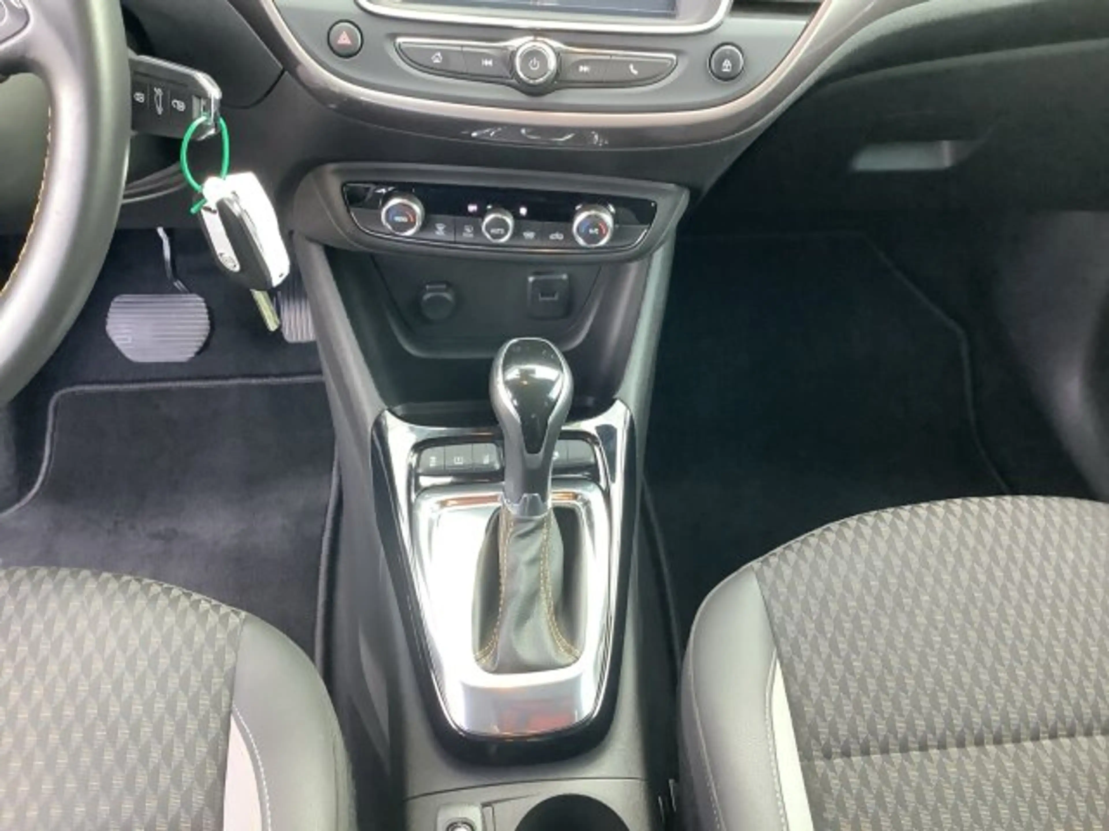 Opel Crossland X Crossland X 1.2 Turbo Innovation Automatik Klimaautomatik — photo 14