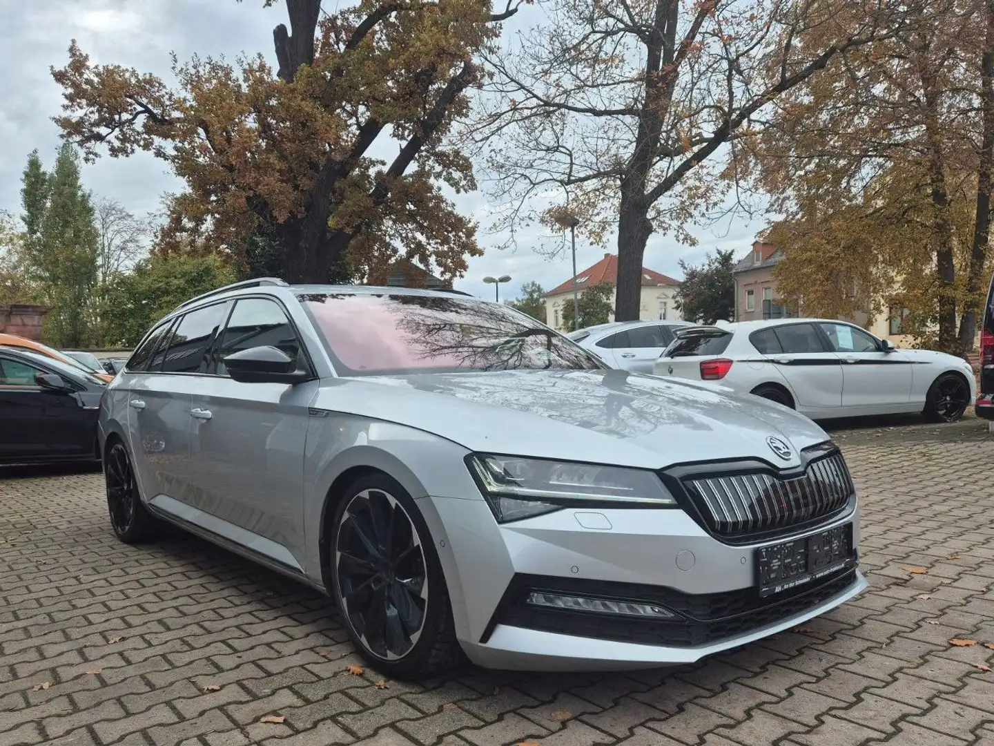 Skoda Superb Combi Sportline iV,LED,360°,ACC Argent - 1