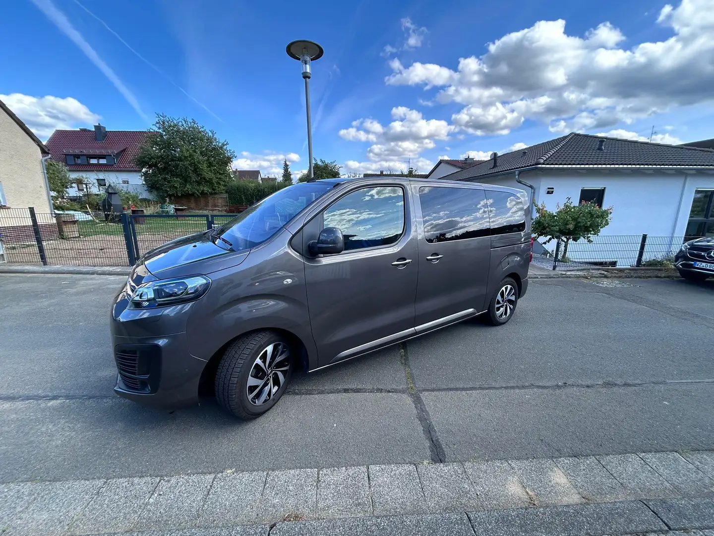 Citroen Spacetourer Business Lounge M, Vollausstattung, NEUER AM!!! Grau - 1