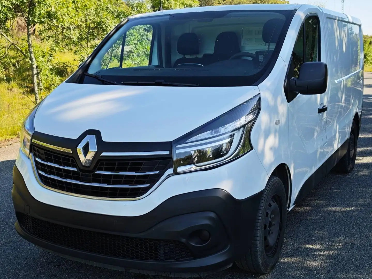 Renault Trafic Trafic Furgón 27 L1H1 Energy BluedCi 70kW Blanco - 2