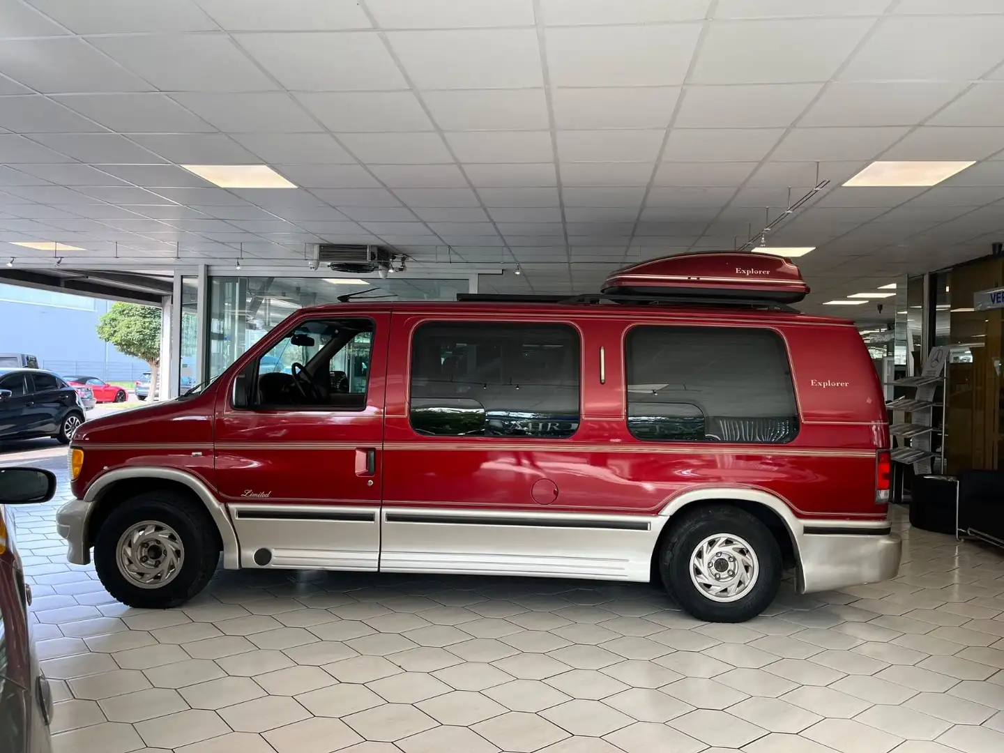 Ford Econoline Van E-150  LPG   4,6V8 Wohnmobil Zulas Rot - 1