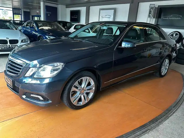 Mercedes-Benz E 350 4Matic PANO/COMAND/NAVI/MEMORY/XENON/SHZ