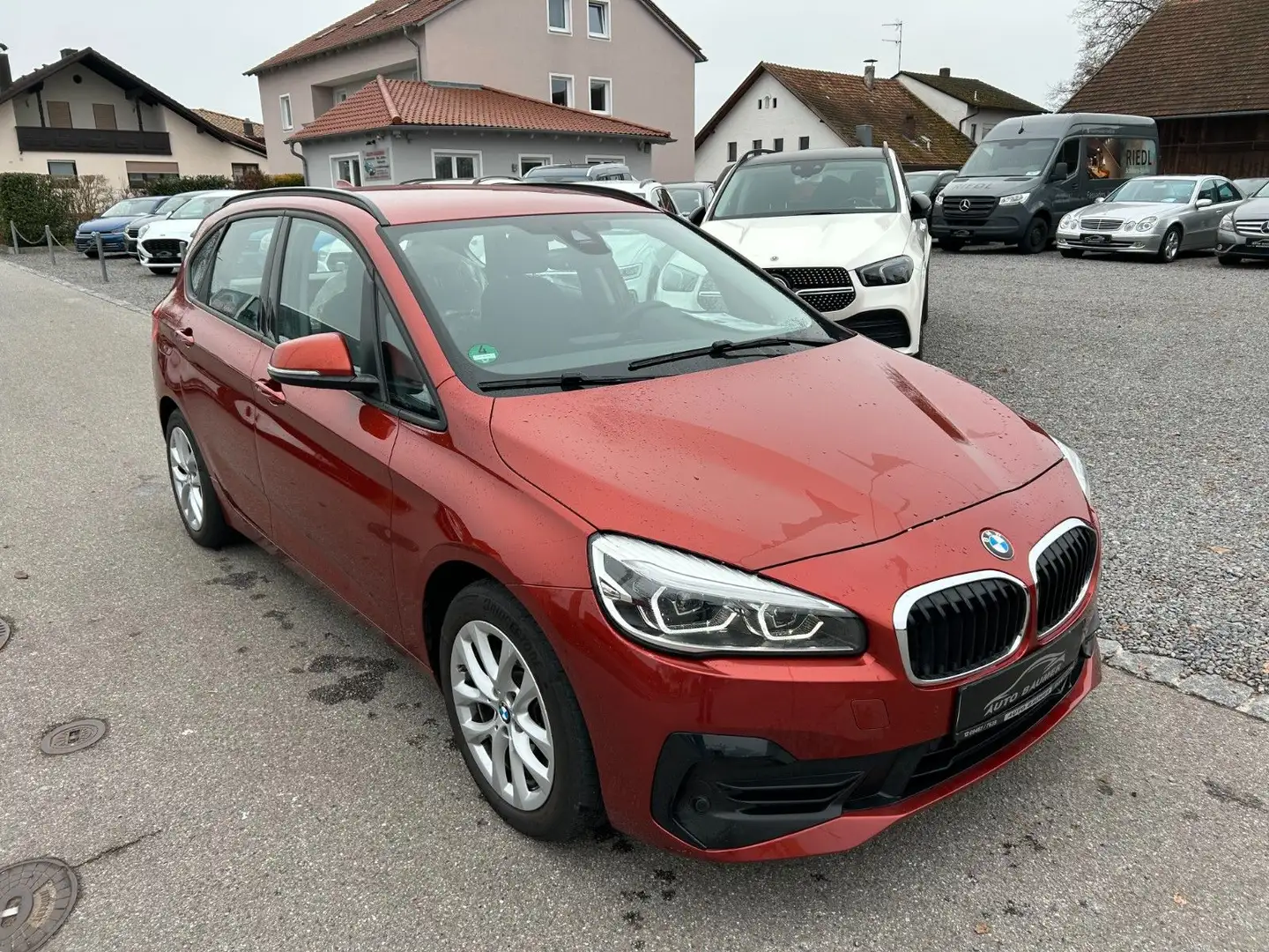 BMW 225 xe Advantage *LED*DAB Naranja - 1