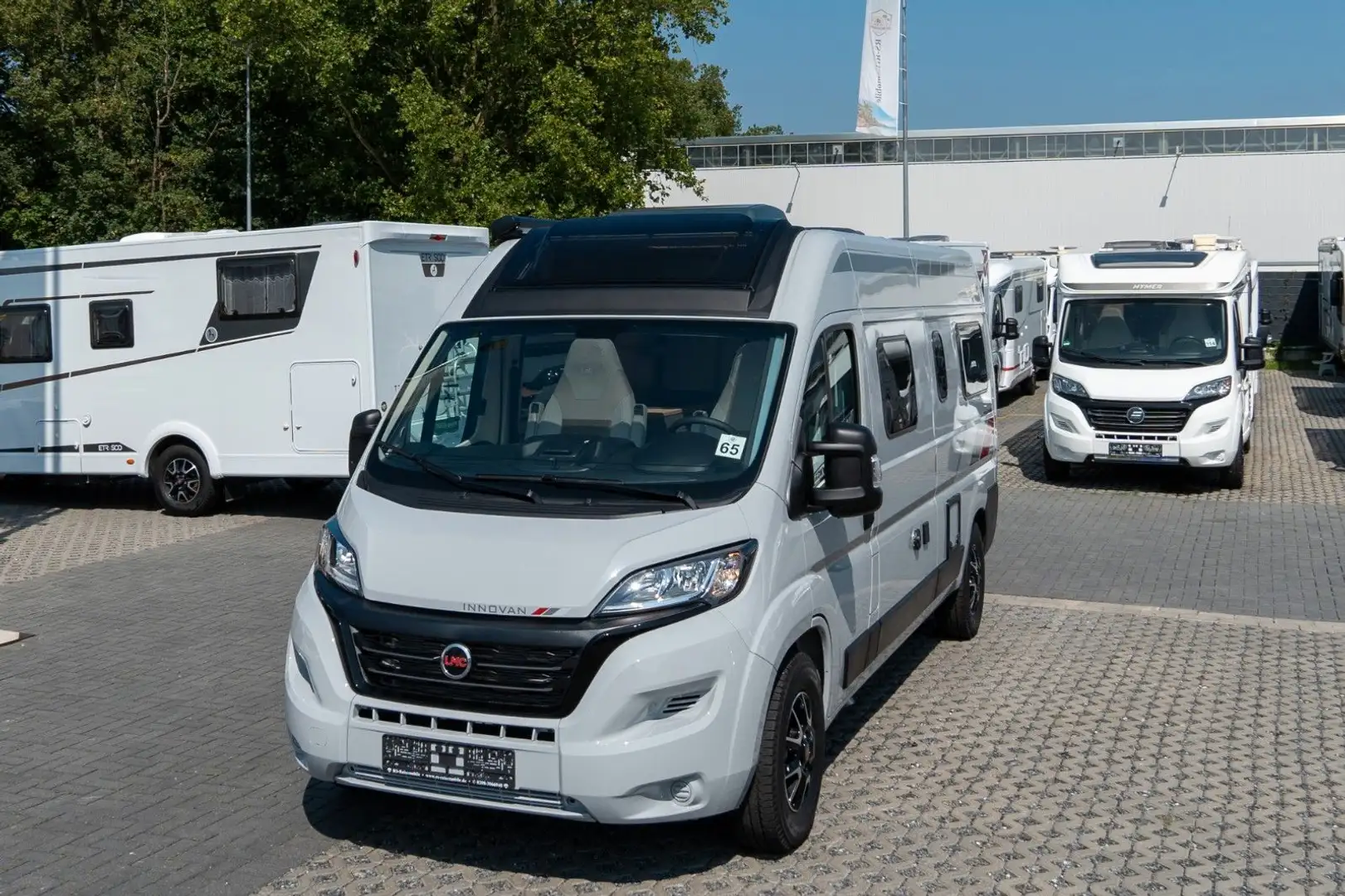 LMC Innovan 600 Mj. 24 *Querbett*Markise*FIAT Grau - 2