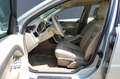 Volvo V70 2.5T Kinetic LEDER/AUTOMAAT Blauw - thumbnail 5