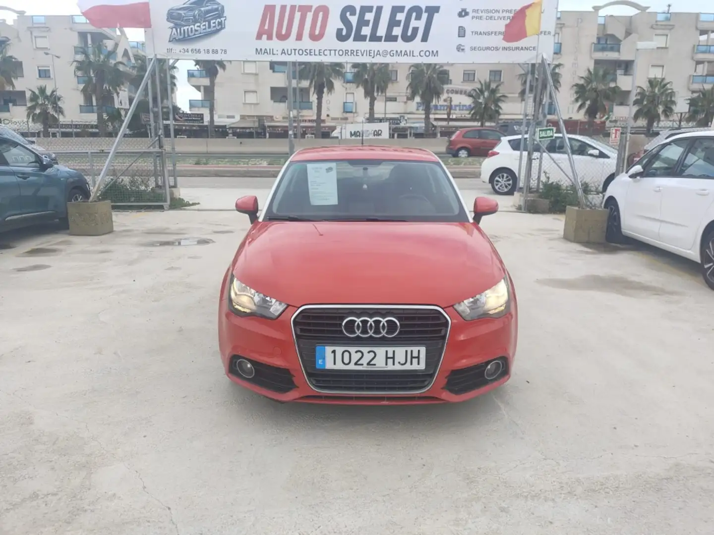 Audi A1 1.6TDI Ambition Rojo - 1