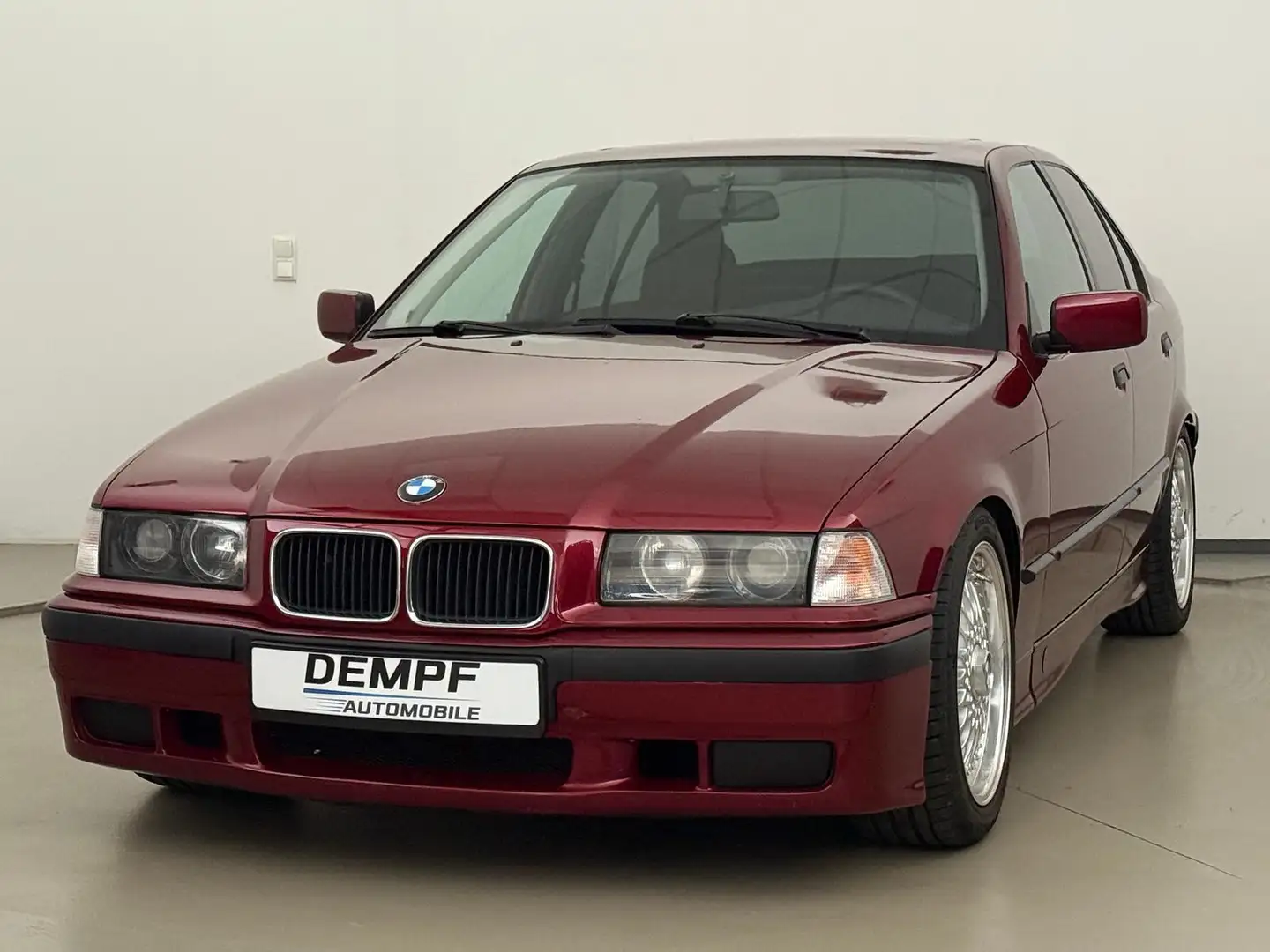 BMW 320 i *H-Kennzeichen*Klima*Schiebedach*SHZ*PDC* Rouge - 1