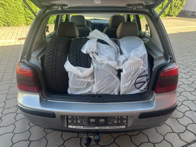 Volkswagen Golf view 8