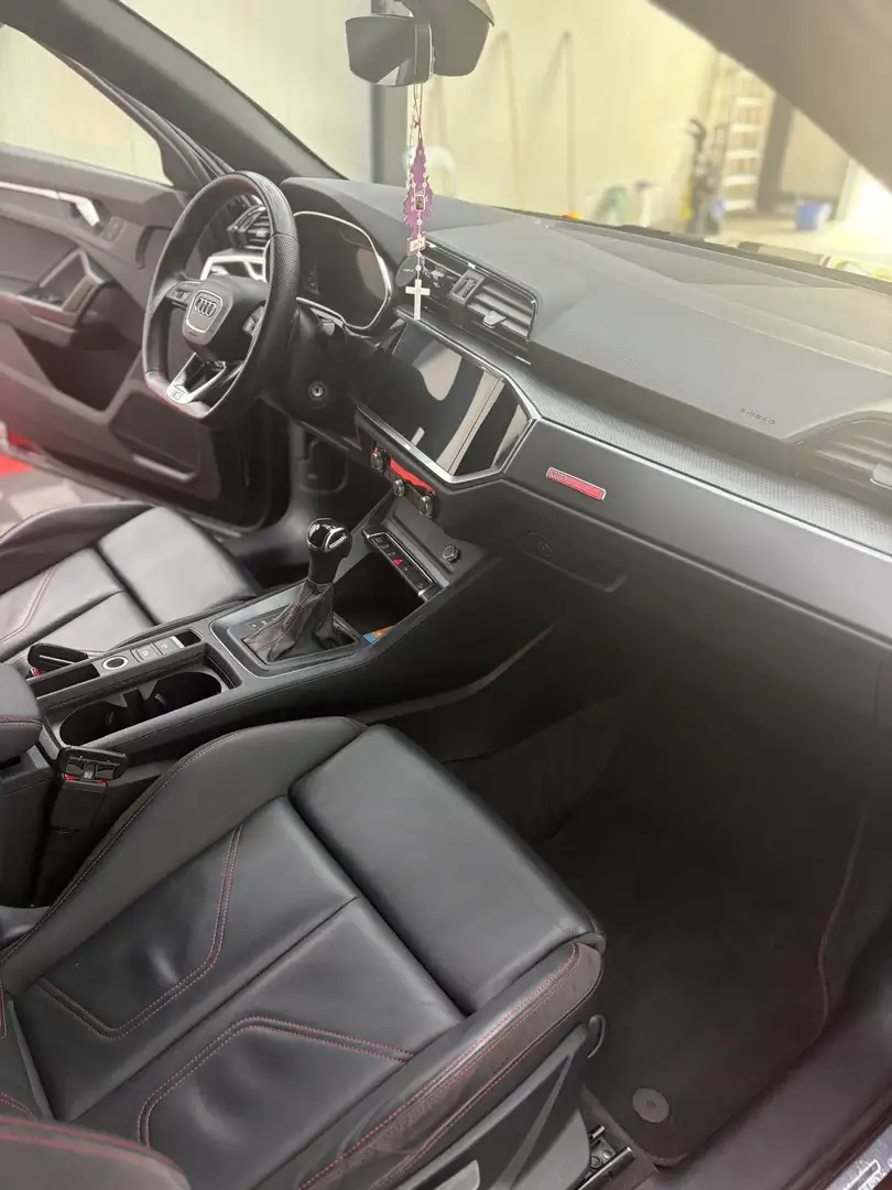 Audi Q3 35 TFSI 3X S line | Pano | Sfeerverlichting | 20In Zwart - 2