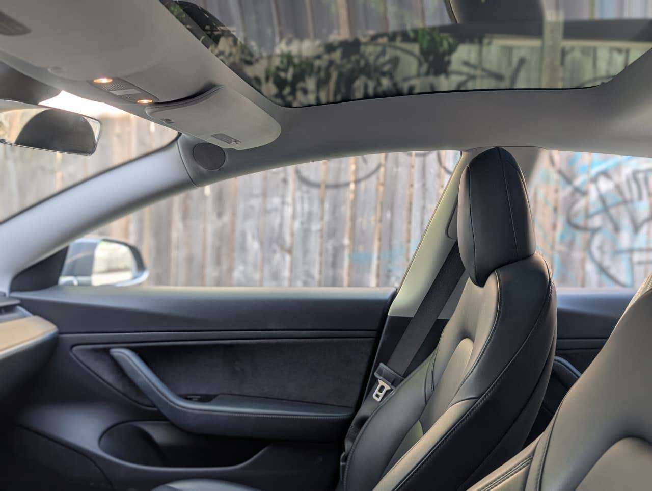 2018 Tesla Model 3 LONG RANGE alt 4