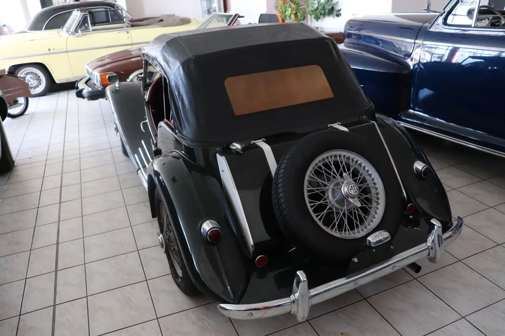 MG TF 1955  kürzlich restauriert racing green 12Vol - 2