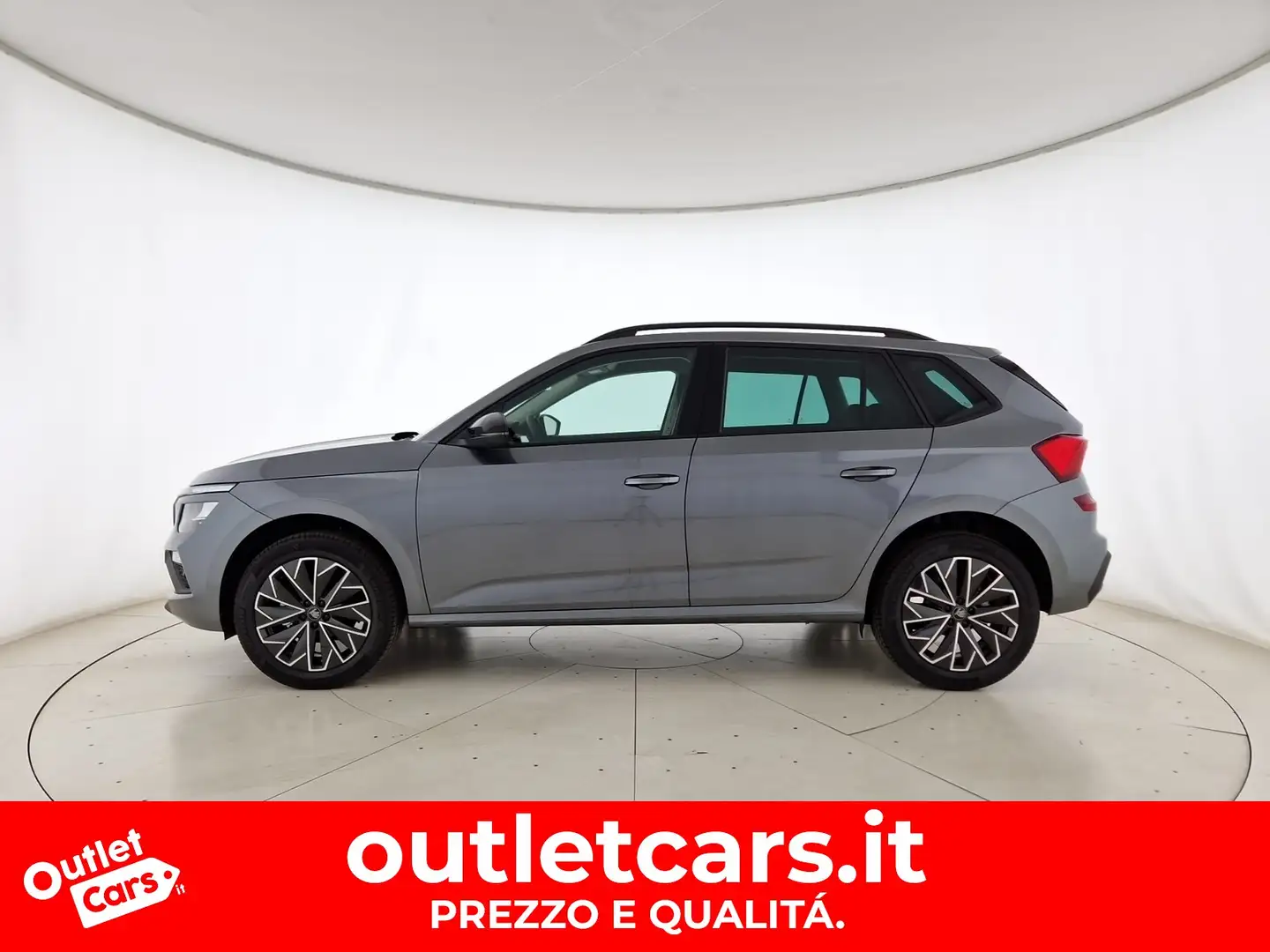 Skoda Kamiq 1.0 tsi black dots 115cv Grau - 2