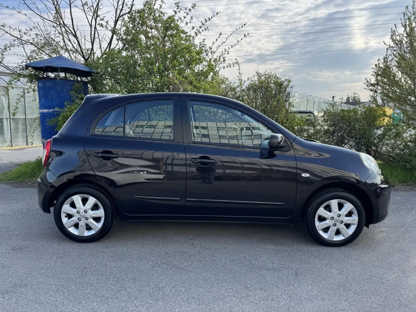 Nissan Micra Tekna Glasdach Navi 1.Besitz Pickerl&Service NEU Schwarz - 2