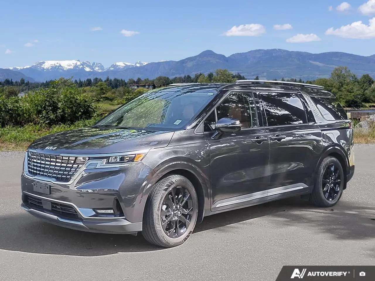 2023 Kia Carnival