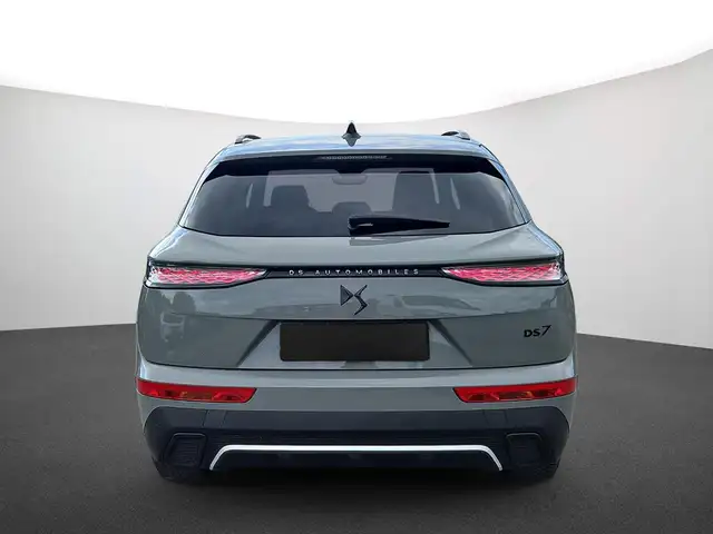 DS Automobiles DS 7 Crossback view 3