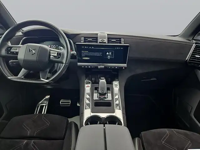 DS Automobiles DS 7 Crossback view 10