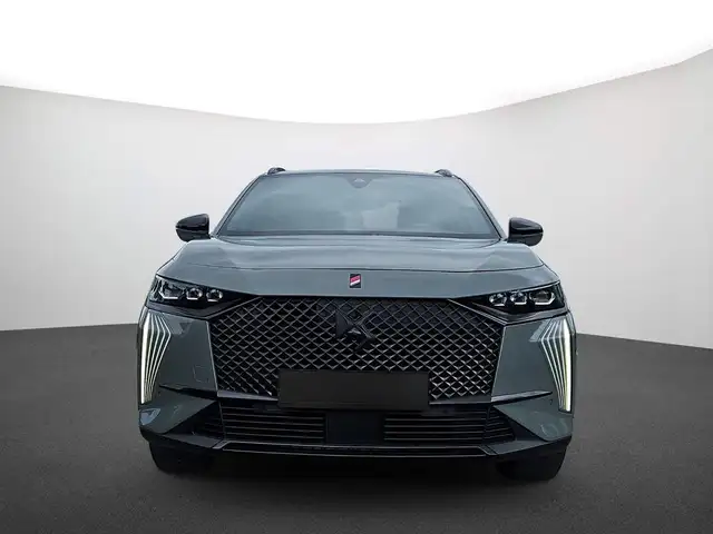 DS Automobiles DS 7 Crossback view 2