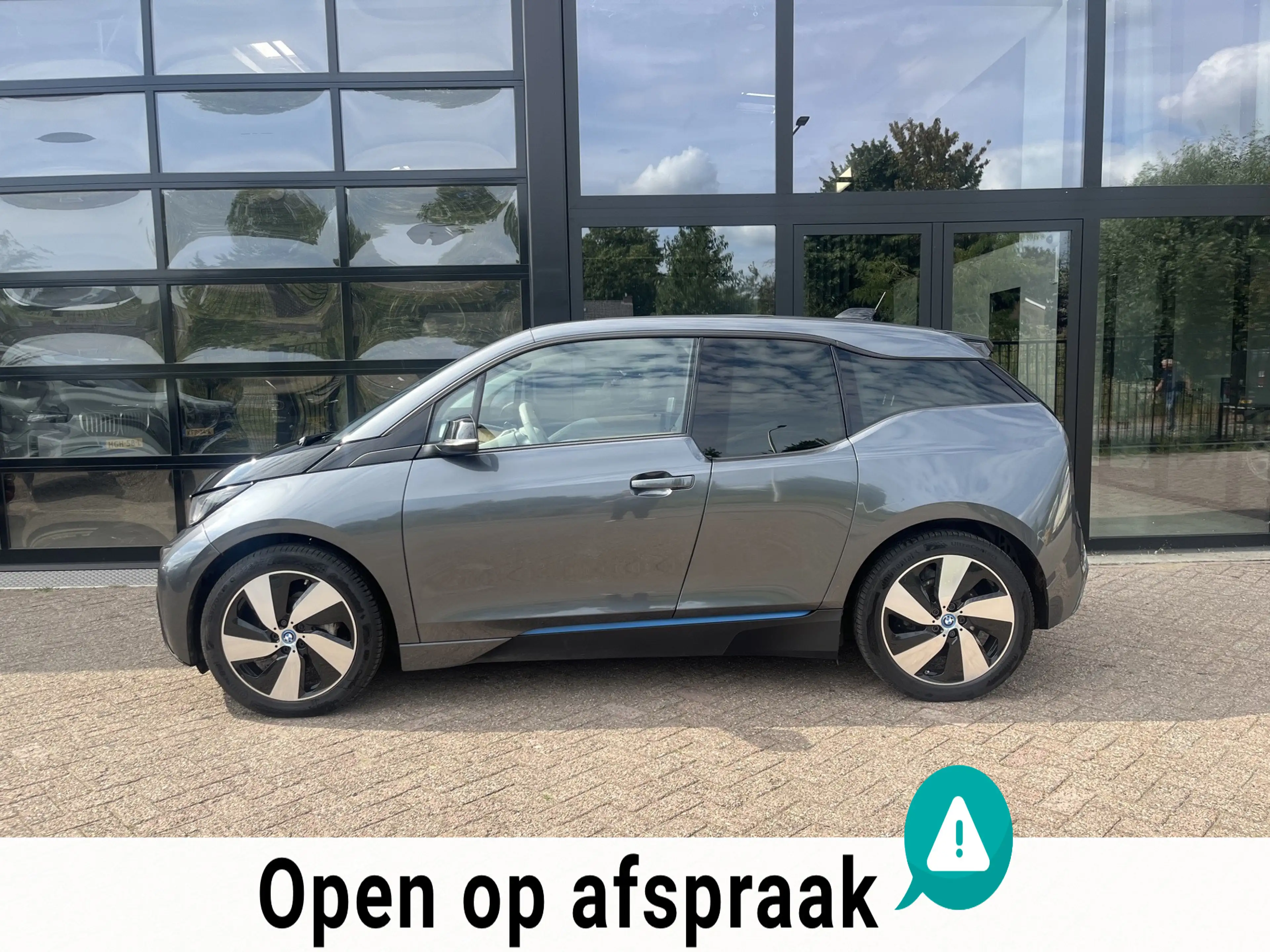 BMW i3 High Voltage Edition 94Ah 33 kWh, Dealer onderhoud — photo 2