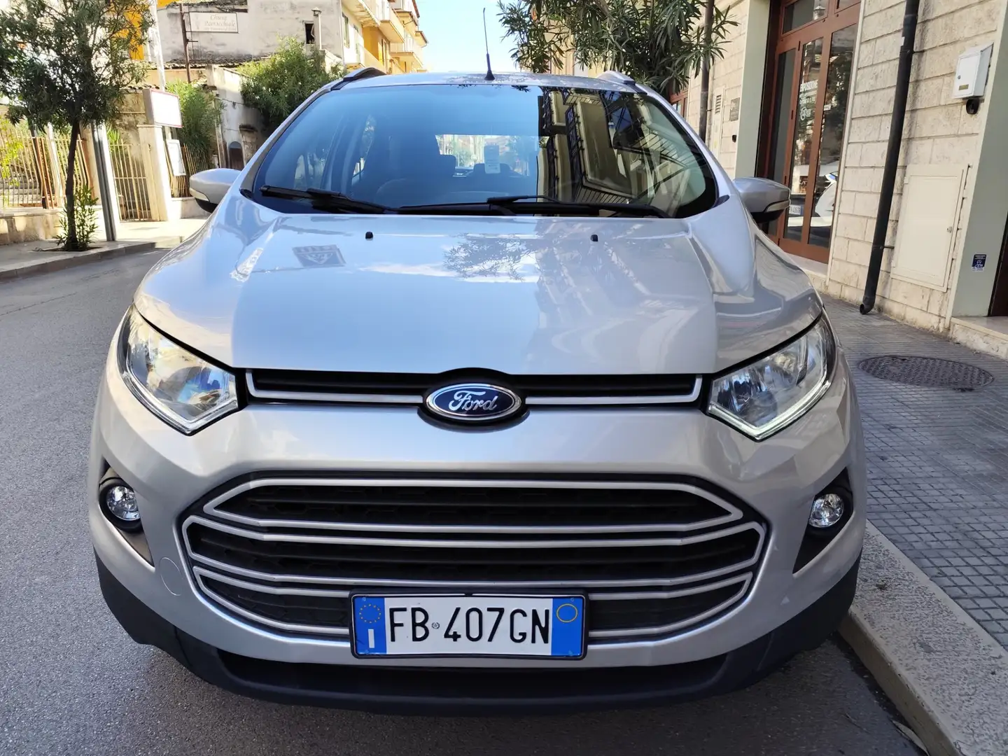 Ford EcoSport 1.5 TDCi 95CV Titanium PERFETTA Gris - 2