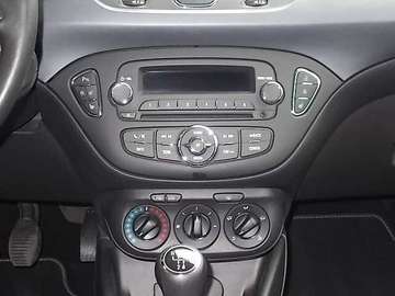 Bild 7 Opel Corsa 5-Türer 1.4 Edition