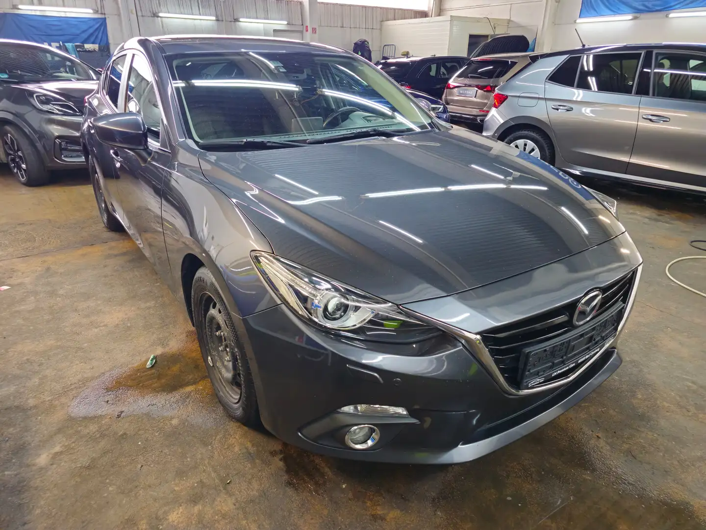Mazda 3 3 Fließheck Diesel SKYACTIV-D 150 Sports-Line Grau - 2