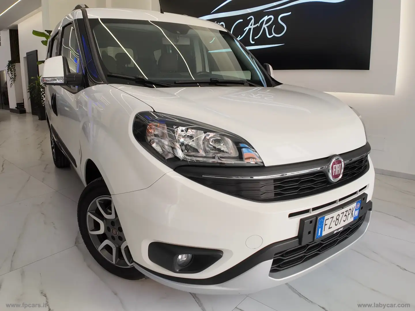 Fiat Doblo 1.6 MJT 120 CV Trekking Alb - 2