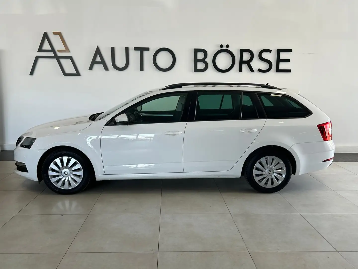 Skoda Octavia Combi DSG G-TEC NAVI*SHZ*MFL*PDC*GRA*LED Weiß - 2
