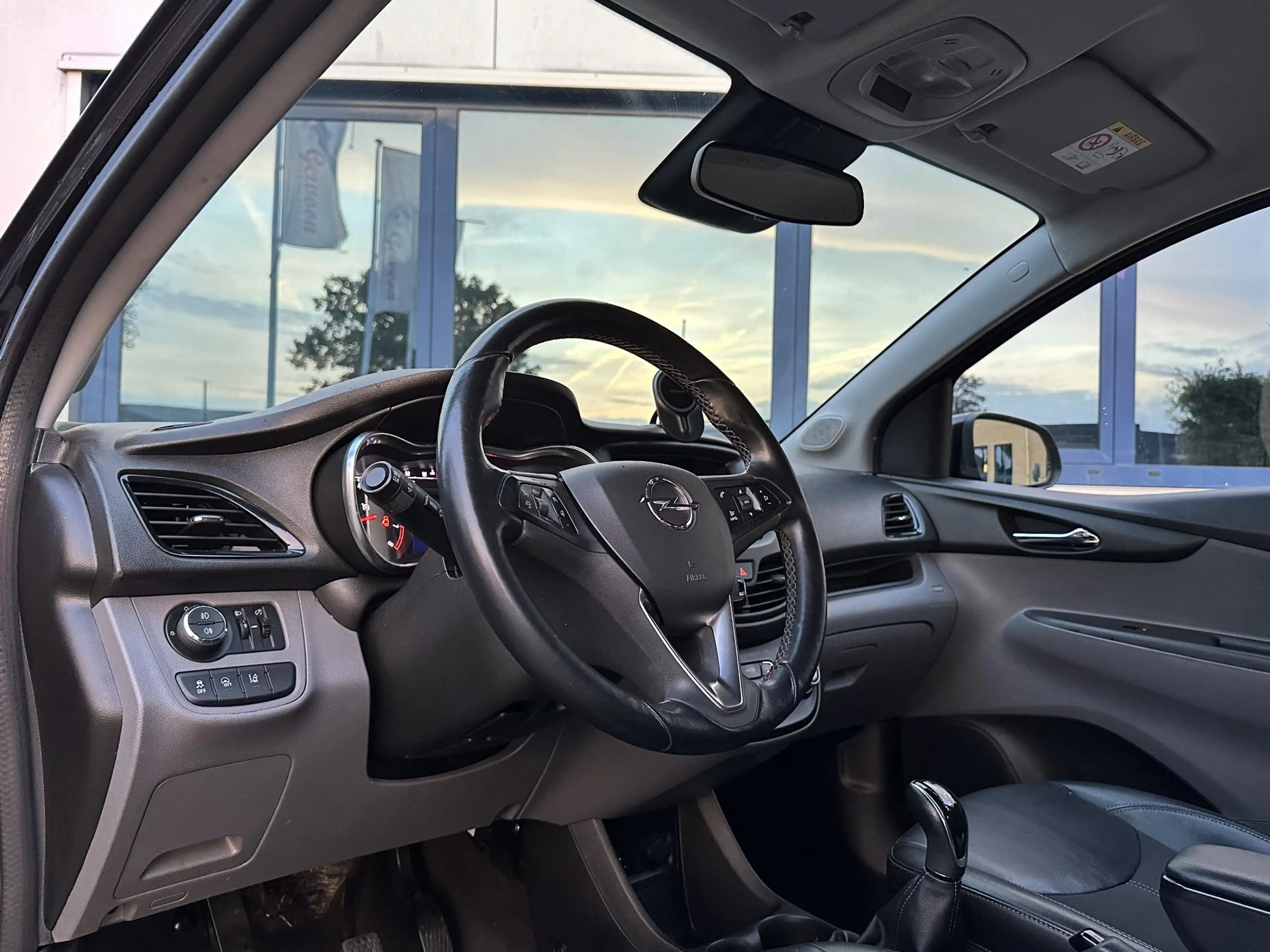 Opel Karl 1.0 ecoFLEX Cosmo Stoel/stuurverwarming l PDC l Cl — photo 5
