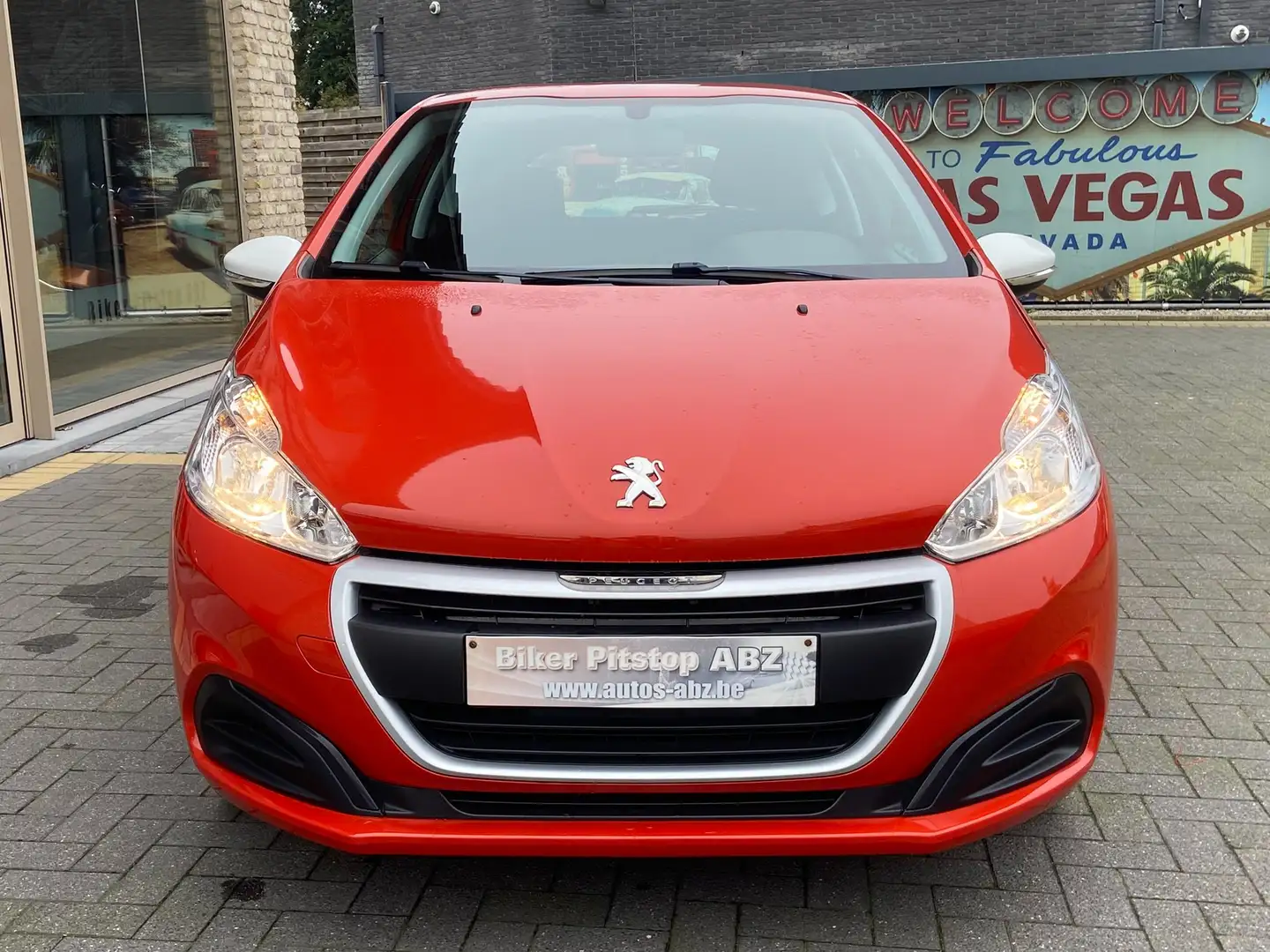 Peugeot 208 1.2i PureTech Like Orange - 2