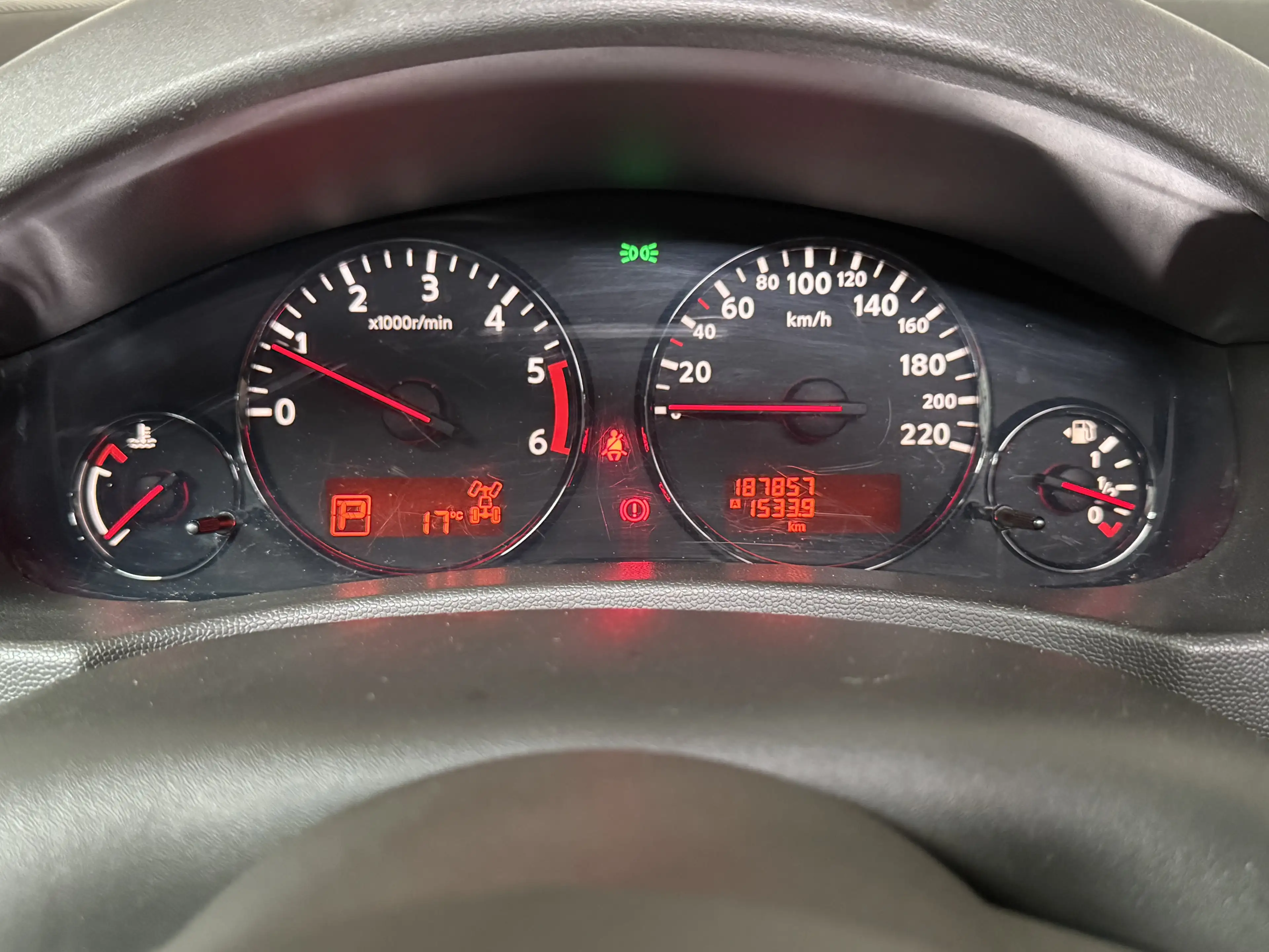 Nissan Navara 3.0 V6 dCi 231 Double Cab Ultimate Edition A — photo 15