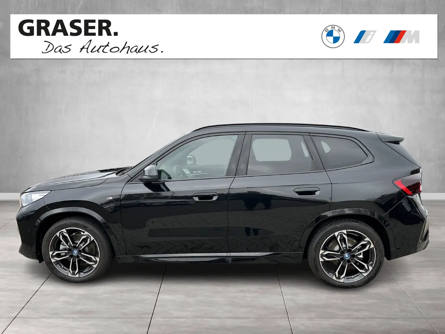 BMW iX1 xDrive30 M Sport Zwart - 2