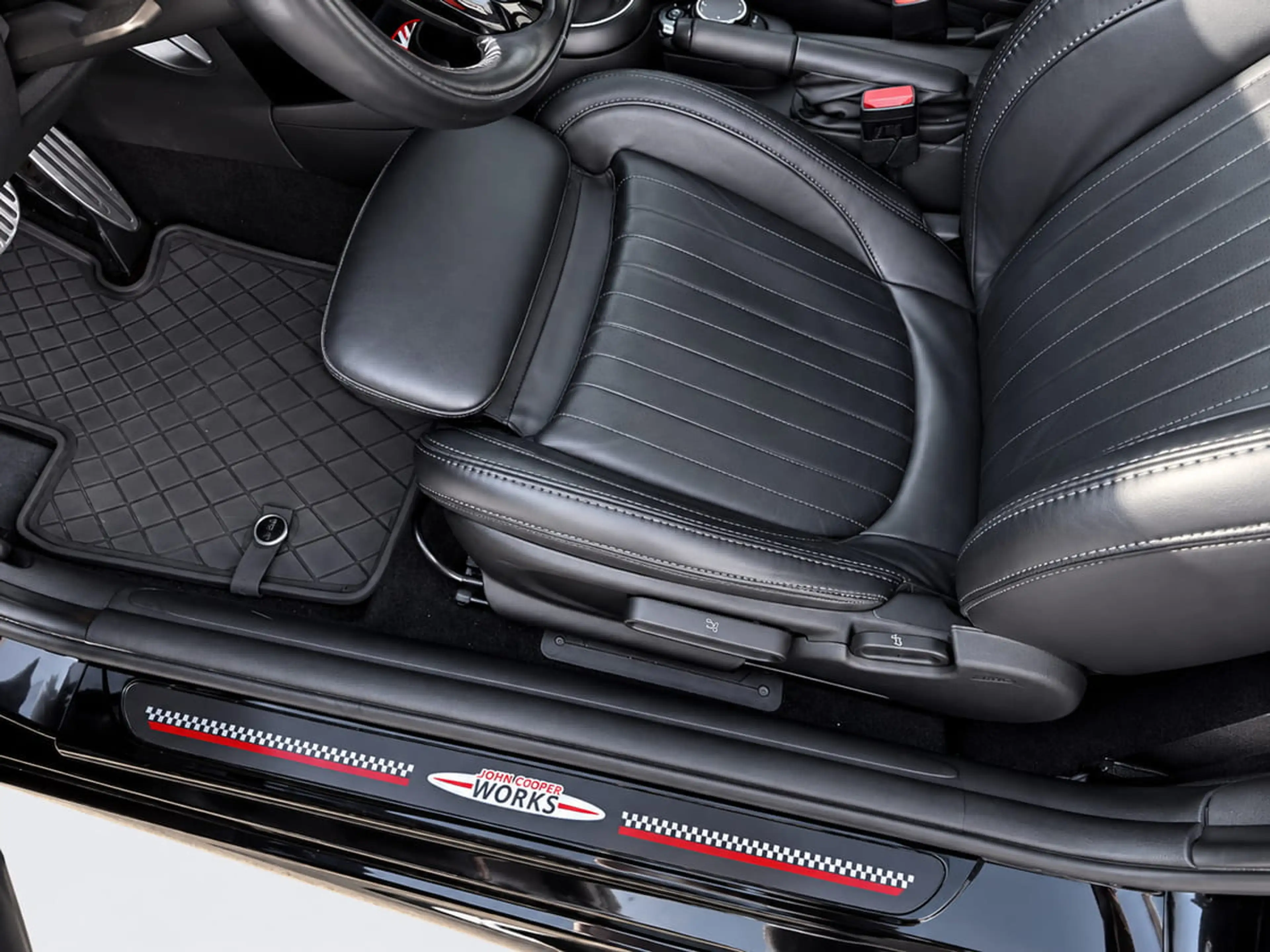 MINI John Cooper Works Cooper JCW |Panorama|HUD|Harman Kardon|ACC — photo 13