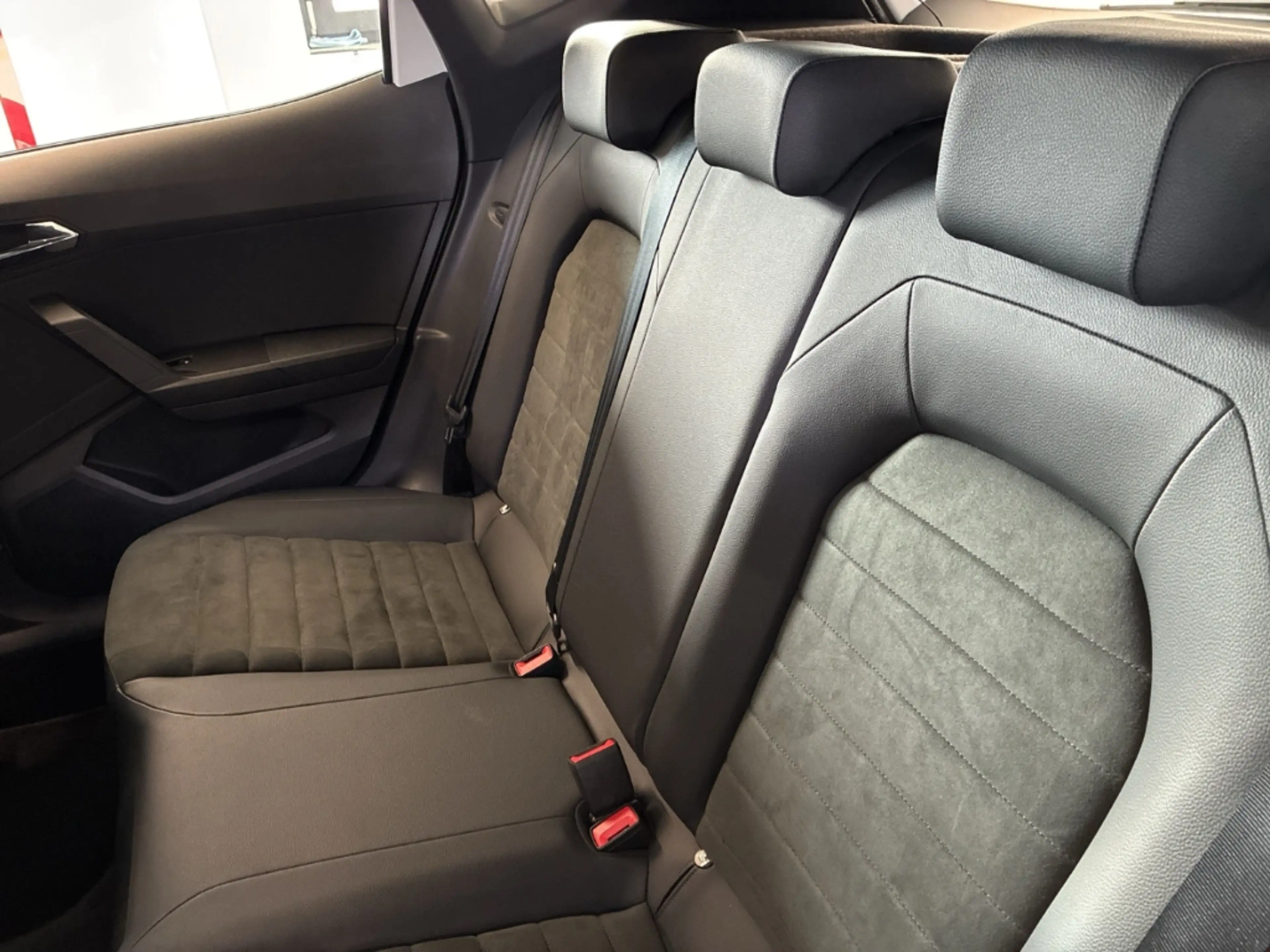 SEAT Arona Xcellence Kamera Tempomat Smart Key — photo 11